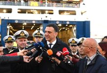 Β. Κικίλιας από λιμάνι Πειραιά: «Πάνω απ’ όλα η ασφάλεια» – Έκκληση για προσοχή στην πασχαλινή έξοδο