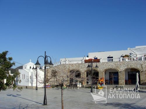 Skyros-square at Chora